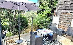 Studio rénové avec terrasse ST RAPHAEL